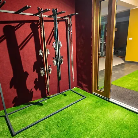 Lesny Dworek * Лабова